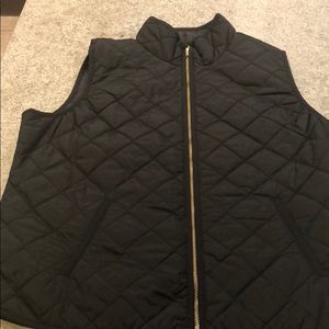 Lightweight quilted vest